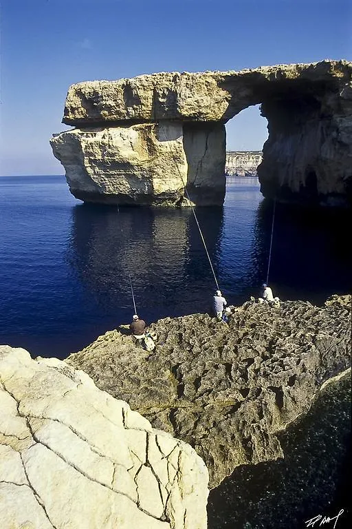 Blue Waters 3 Bedroom Apartments In Sliema, Just Off The Seafront